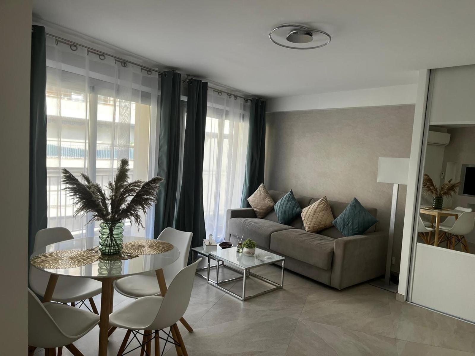 Charmant Studio - Centre Ville De Cannes Eksteriør bilde